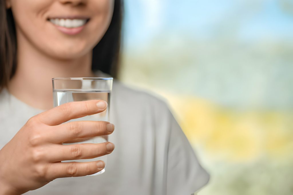 Does drinking water increase ketones?