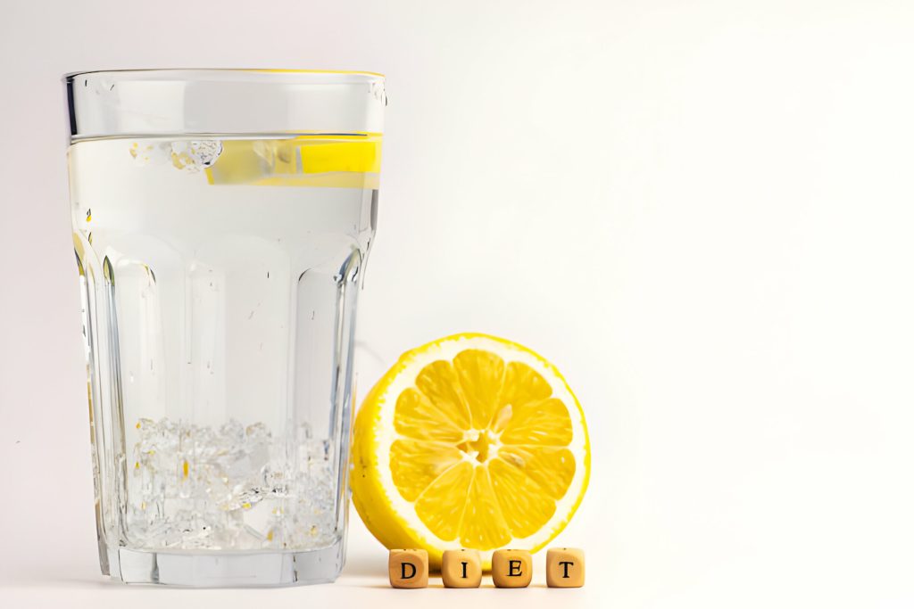 Does lemon water help with ketones?