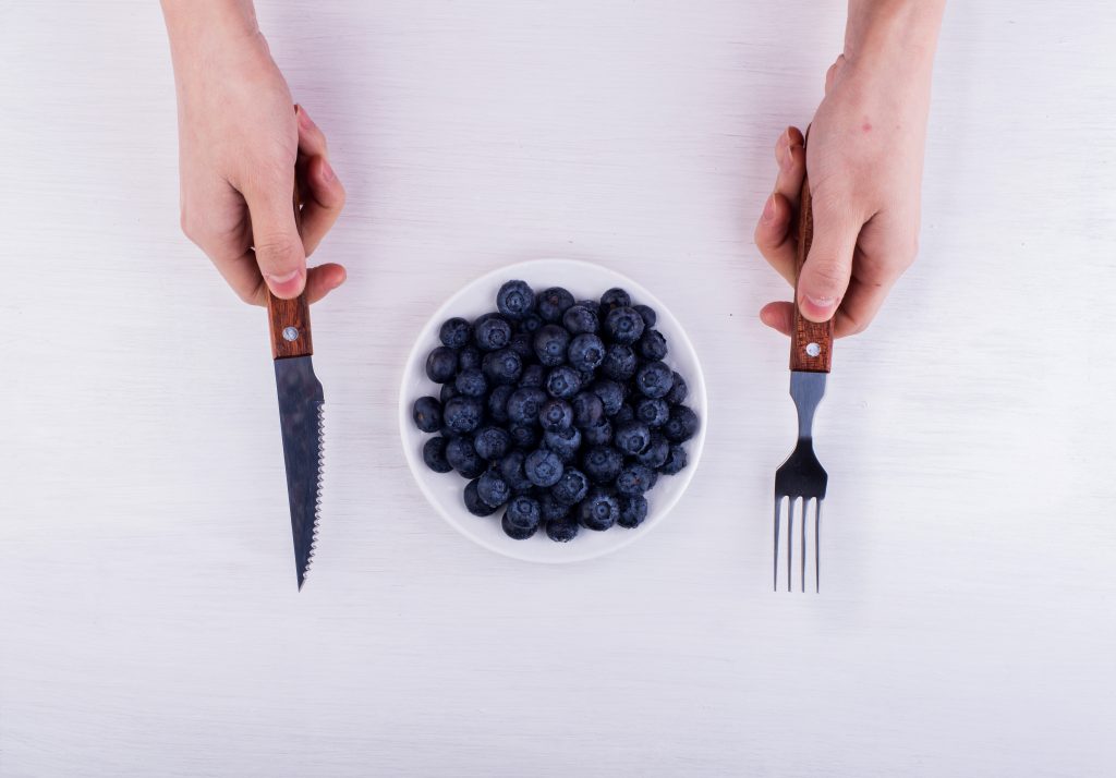 what is a serving of blueberries on keto